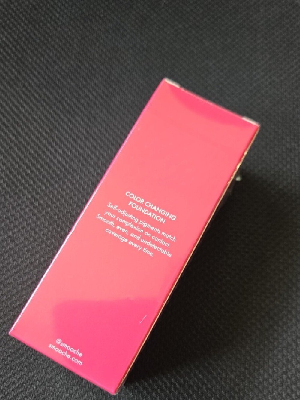 Smooch Color Changing Foundation - Picture 3 of 7